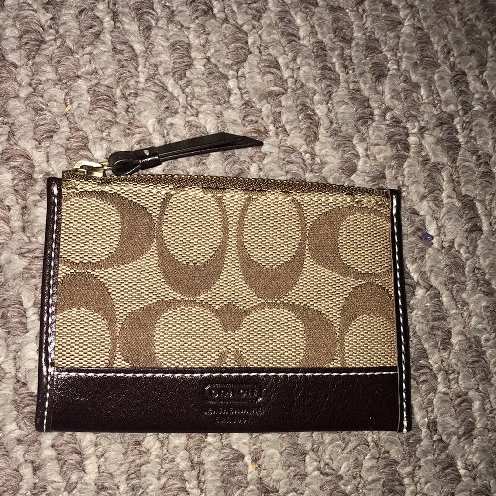 Authentic Coach coin wallet